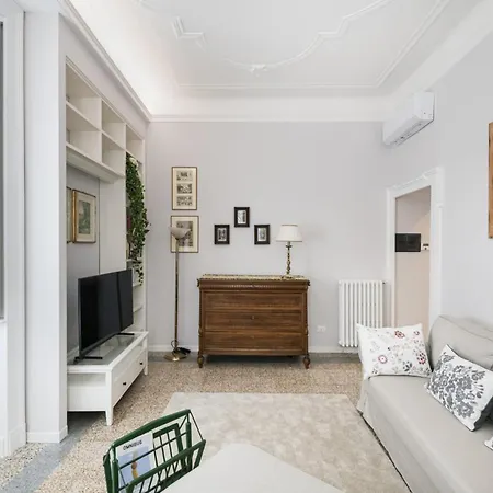 Easylife - Elegante Con Terrazzo In Cinque Giornate *