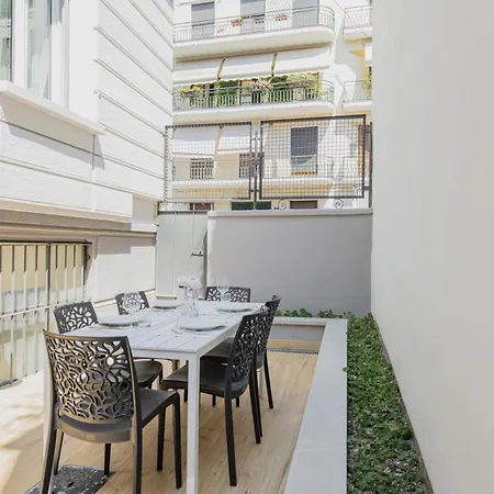 Easylife - Elegante Con Terrazzo In Cinque Giornate