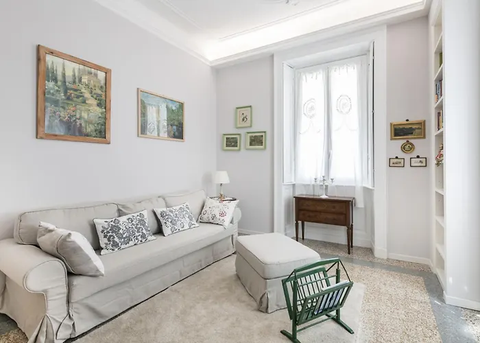 Easylife - Elegante Con Terrazzo In Cinque Giornate *