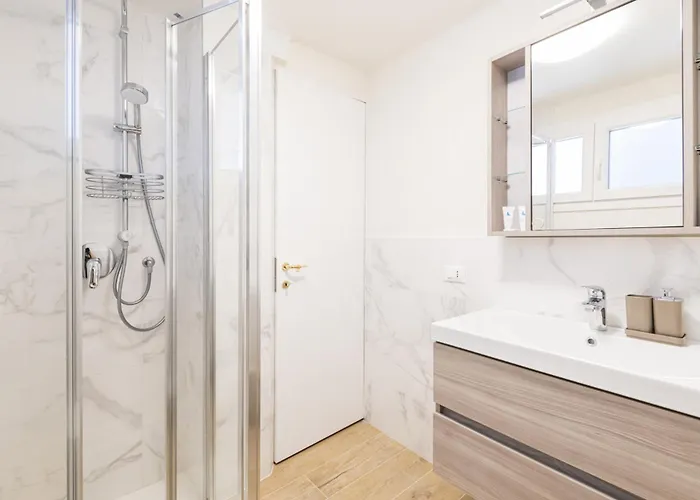 Appartamento Easylife - Elegante Con Terrazzo In Cinque Giornate
